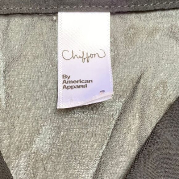 American Apparel Black Chiffon Padded Shoulder Button Up Vest Top size S - Picture 2 of 3